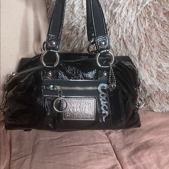 Coach Poppy Black Patent Leather Bag! - Picture 16 of 16